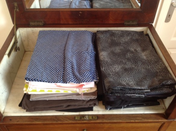 ancienne commode tissu