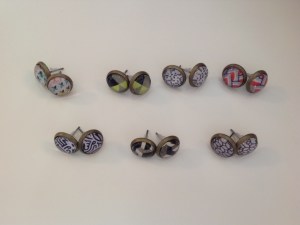 boucles d'oreilles puces graphiques