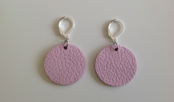 cuir boucles d'oreilles grande rose